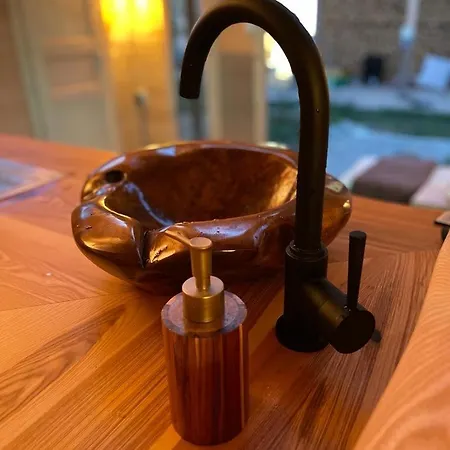 아파트 Wellness Mit Sauna, Massagen, Spa, Beheizbarem Whirlpool Bei Leipzig *