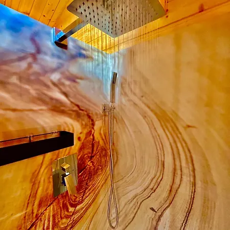 Wellness Mit Sauna, Massagen, Spa, Beheizbarem Whirlpool Bei Leipzig Pomssen