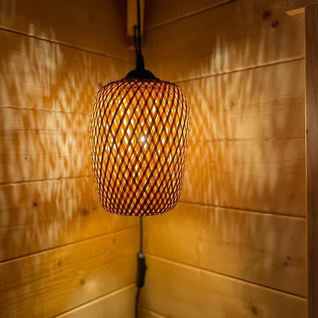 아파트 Wellness Mit Sauna, Massagen, Spa, Beheizbarem Whirlpool Bei Leipzig *