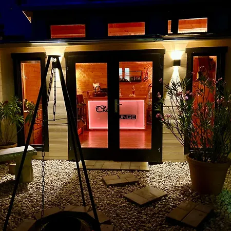 Wellness Mit Sauna, Massagen, Spa, Beheizbarem Whirlpool Bei Leipzig * Pomssen