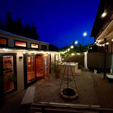 Wellness Mit Sauna, Massagen, Spa, Beheizbarem Whirlpool Bei Leipzig *