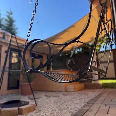 Wellness Mit Sauna, Massagen, Spa, Beheizbarem Whirlpool Bei Leipzig 아파트 *