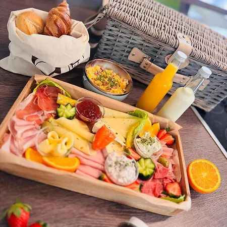 Wellness Mit Sauna, Massagen, Spa, Beheizbarem Whirlpool Bei Leipzig Lejlighed *