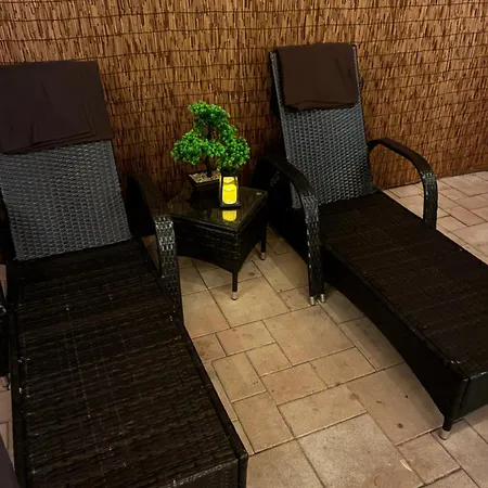 Lejlighed Wellness Mit Sauna, Massagen, Spa, Beheizbarem Whirlpool Bei Leipzig Pomssen