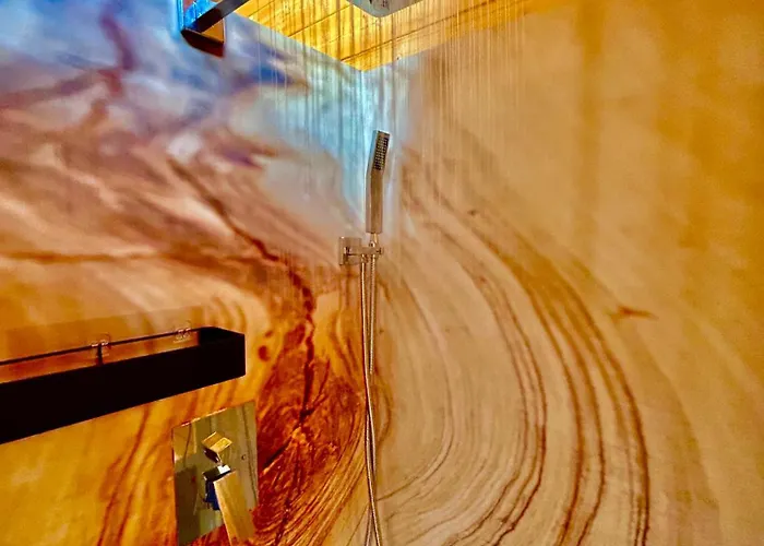 Wellness Mit Sauna, Massagen, Spa, Beheizbarem Whirlpool Bei Leipzig Pomssen