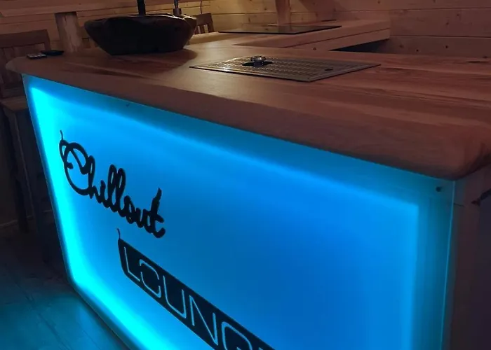 Wellness Mit Sauna, Massagen, Spa, Beheizbarem Whirlpool Bei Leipzig