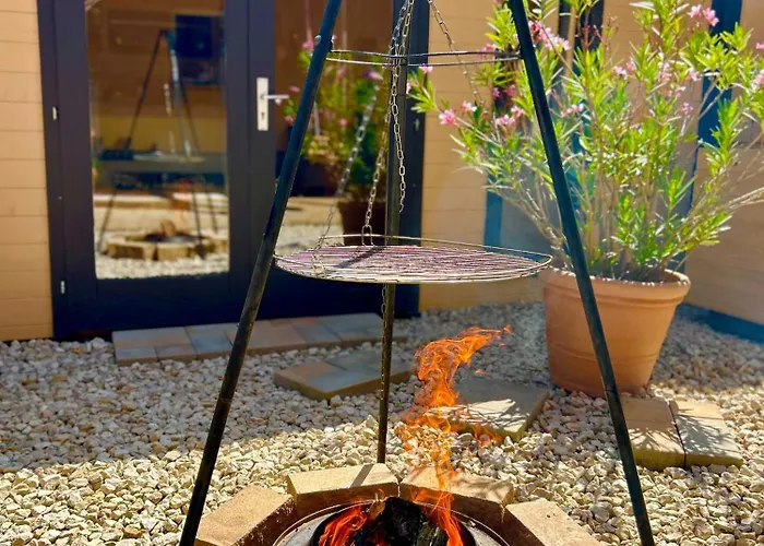 شقة Wellness Mit Sauna, Massagen, Spa, Beheizbarem Whirlpool Bei Leipzig *