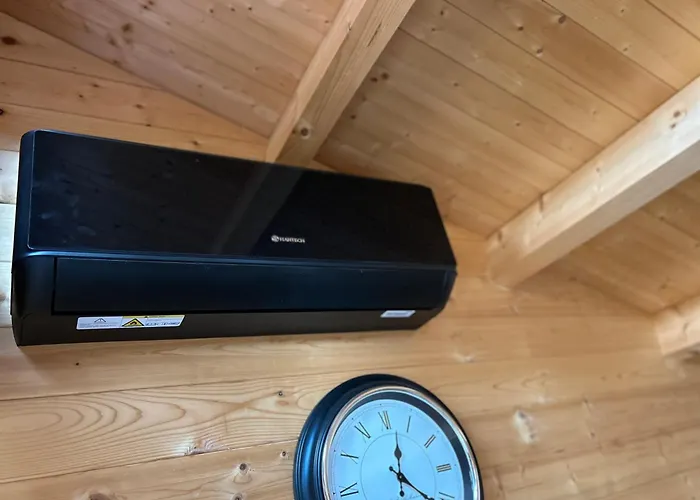 Wellness Mit Sauna, Massagen, Spa, Beheizbarem Whirlpool Bei Leipzig Pomssen